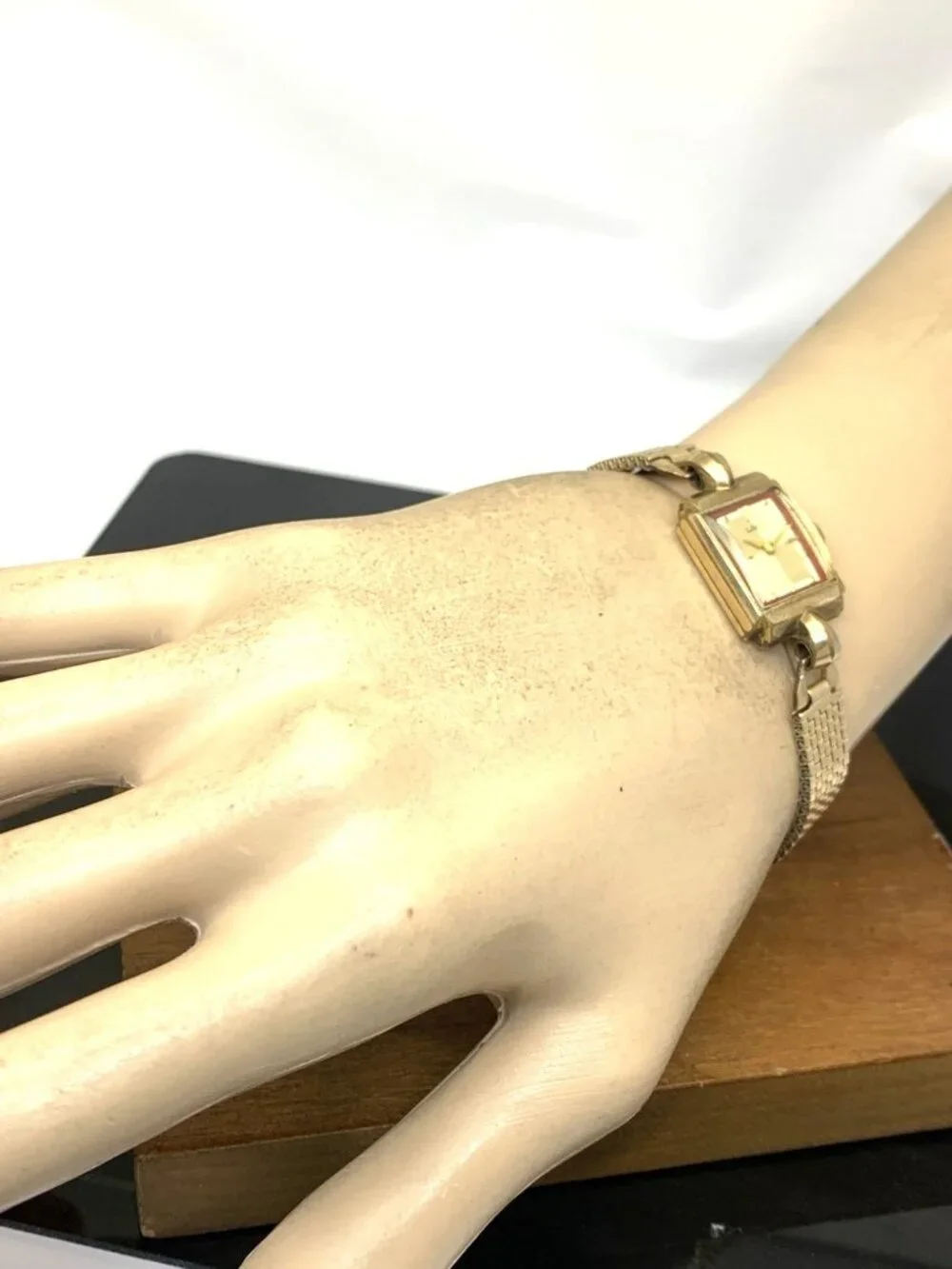 LACO women watch